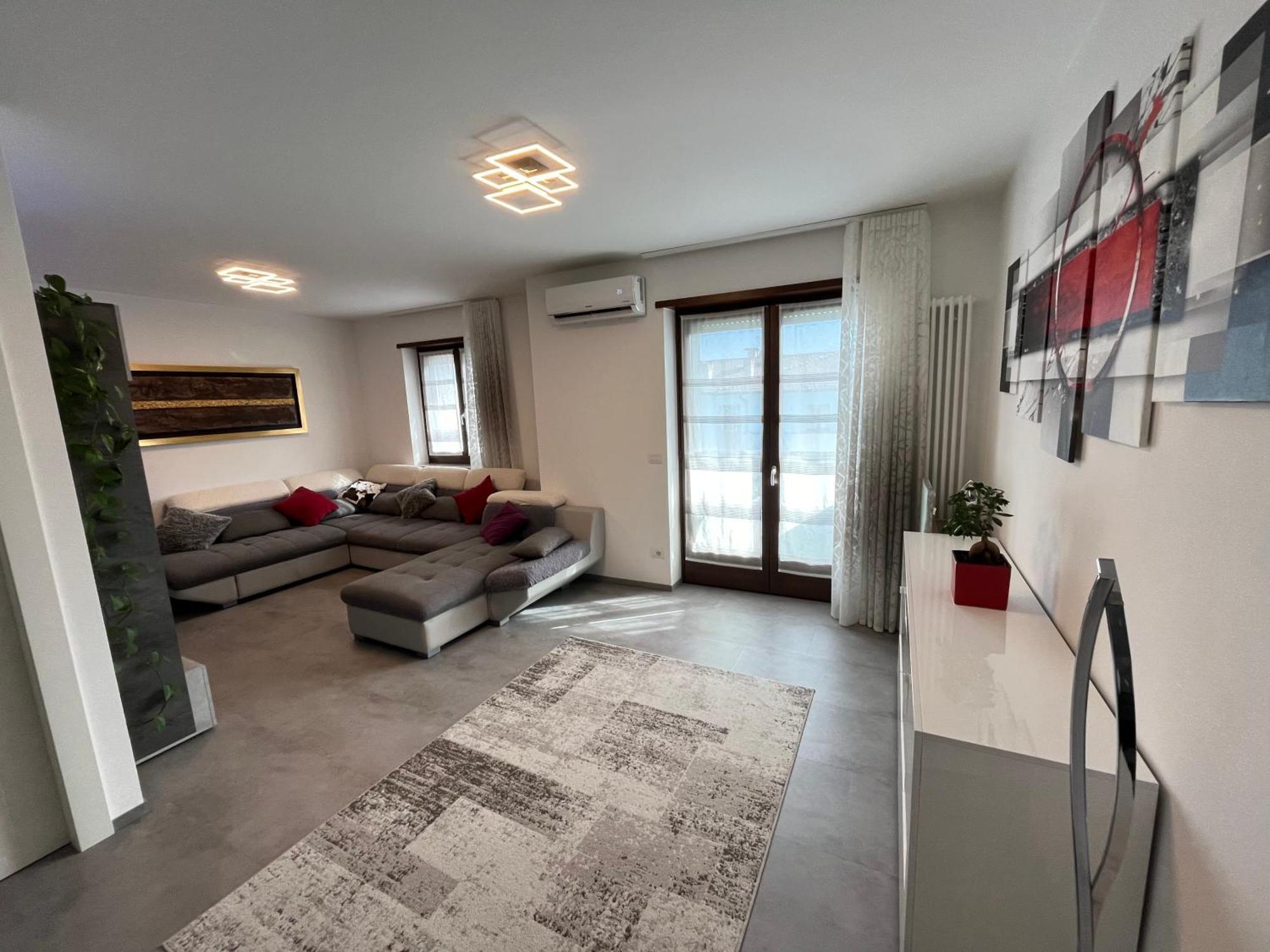 B&B Alessandro Private Room & Bathroom In Shared Apartment Arco Exterior foto